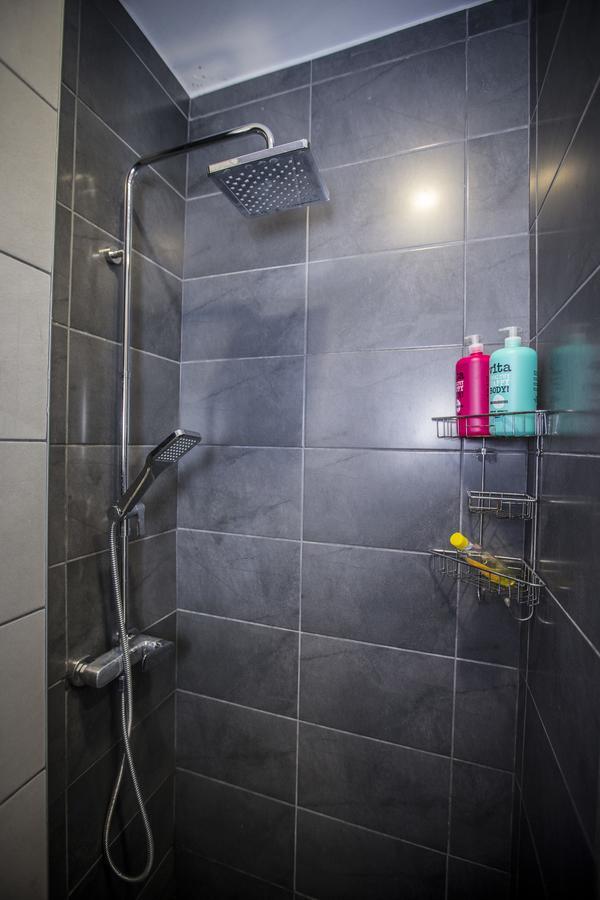 Apartamento Trendy Living In Monastiraki Atenas Exterior foto