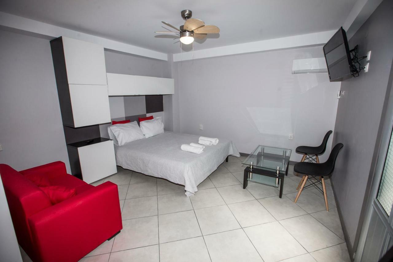 Apartamento Trendy Living In Monastiraki Atenas Exterior foto